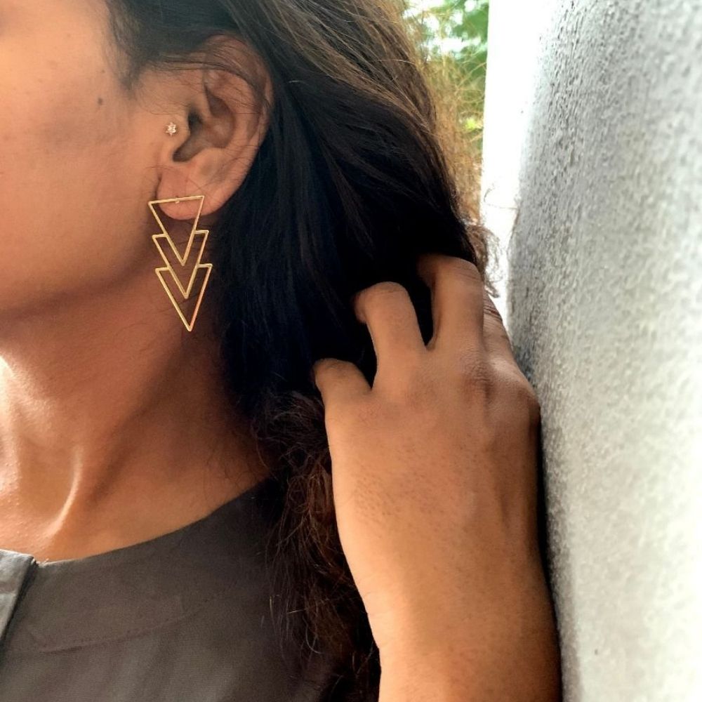 Interconnected Triangles – Urbanitii