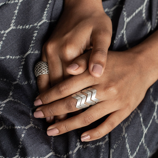 Zig-Zag Finger Ring- Stacked