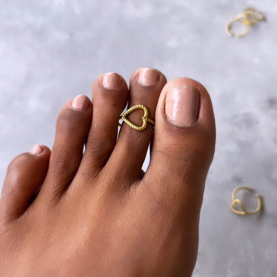 The Heart Toe ring