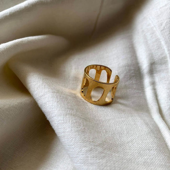 Band Ring  - Gold