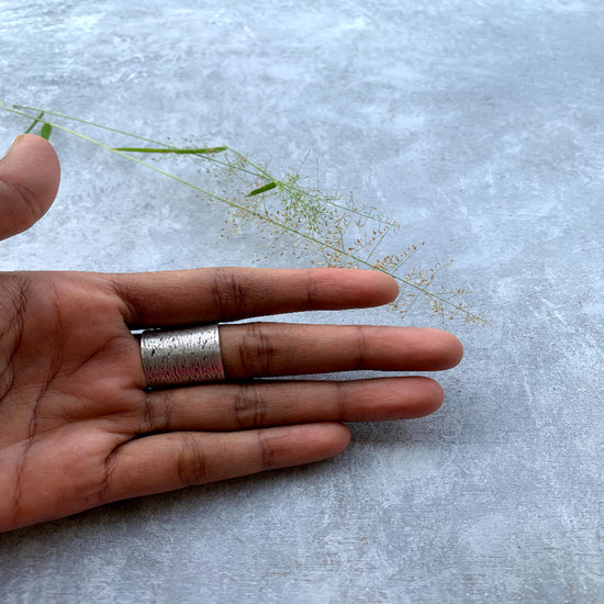 Hammered Silver Finish Finger ring