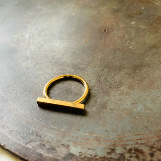 Bar Studded Ring - Gold