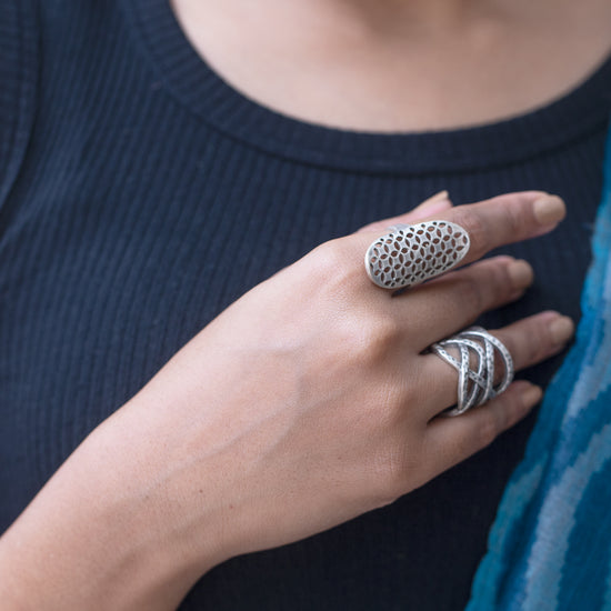 Elongated Net Ring ( For small fingers)