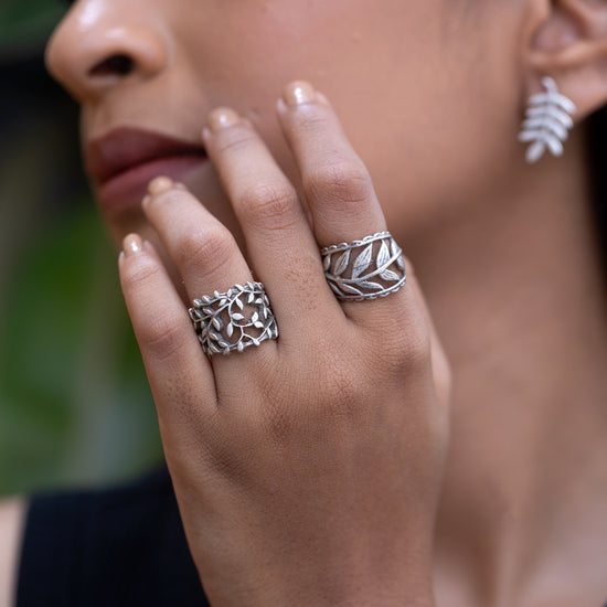 Row of Leaves Rings Silver