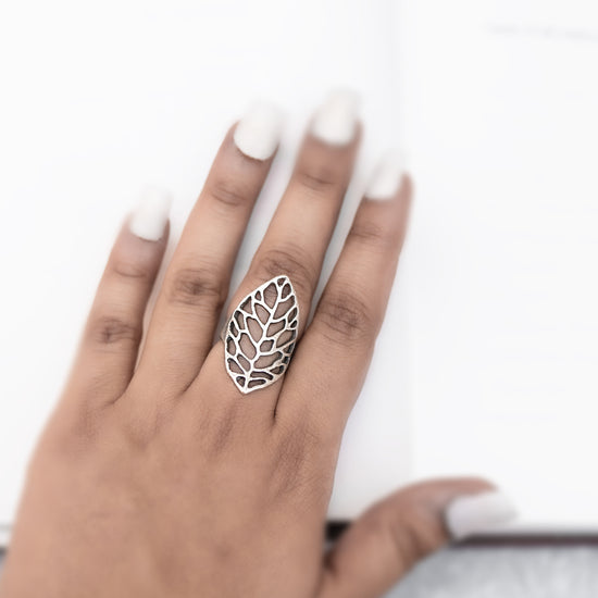 Cut out Leaf Finger Ring - Silver  Tone / Brass tone