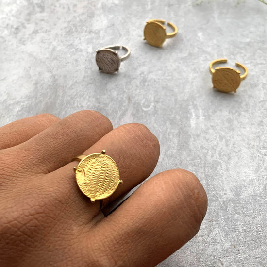 Textured Edged coin Ring - Brass Tone