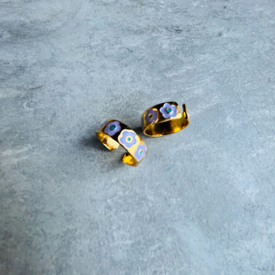 Floral enamel Embedded Ring - Single piece