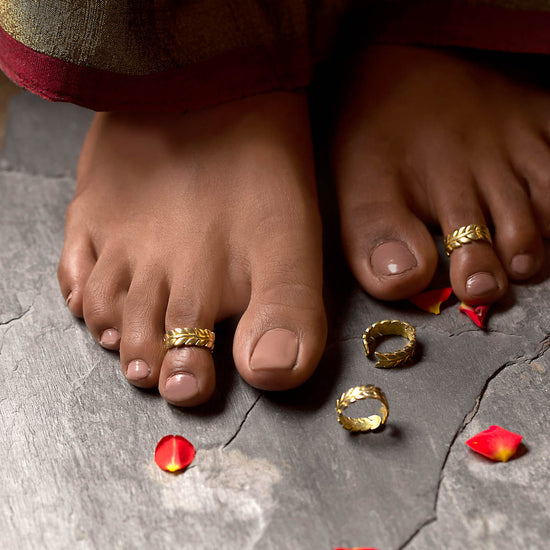 Full Circle Leaf Toe Ring