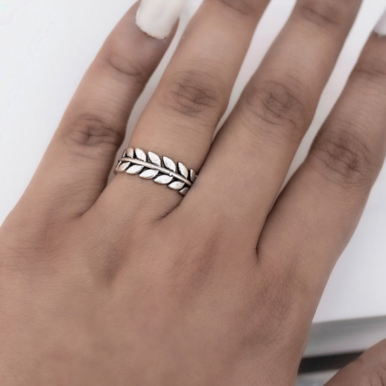 Silver Full Leaf Finger Ring ( For small fingers)