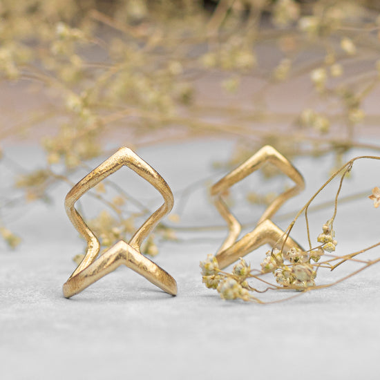 Parallel V Finger Ring- Brass