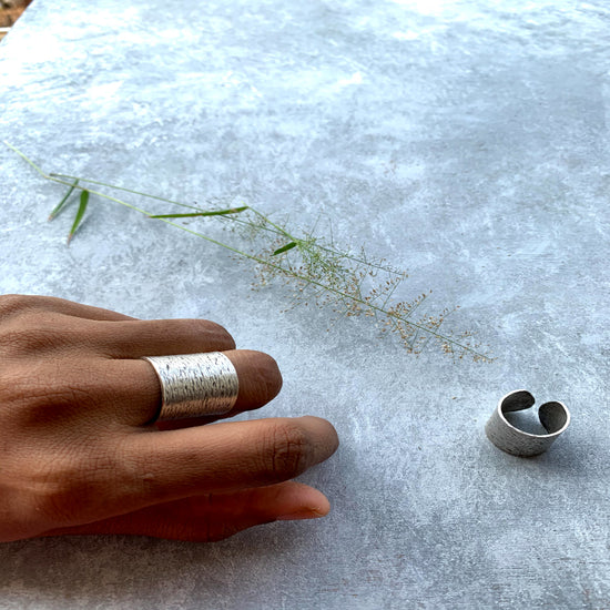 Hammered Silver Finish Finger ring