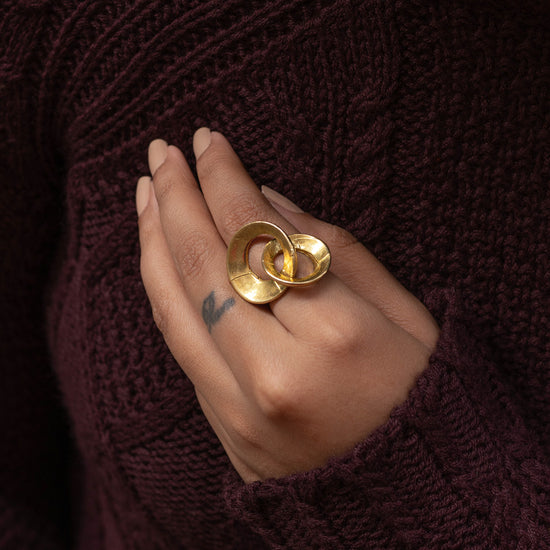 Bicollateral Finger Rings