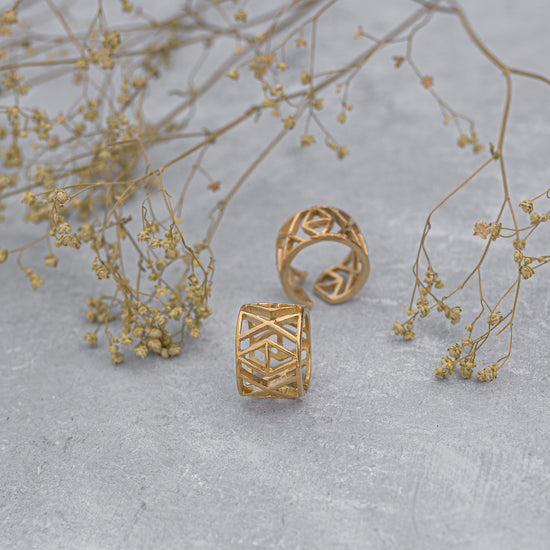 Brass Gold Closed X Finger ring