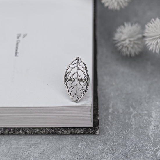 Cut out Leaf Finger Ring - Silver  Tone / Brass tone