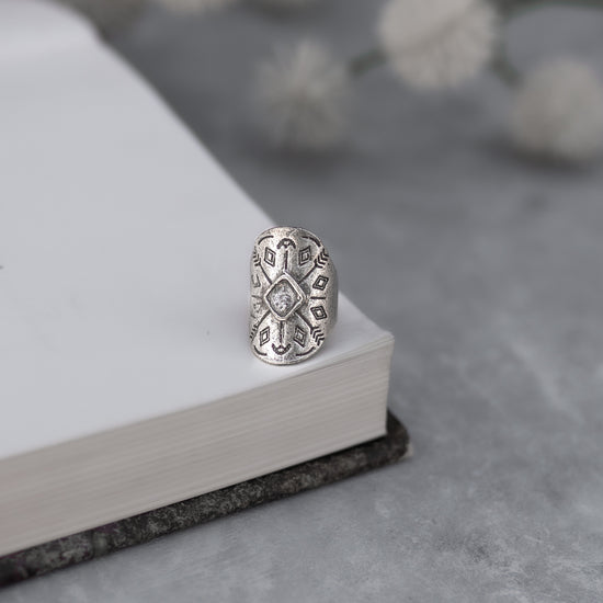 Arrow Carved Finger Ring